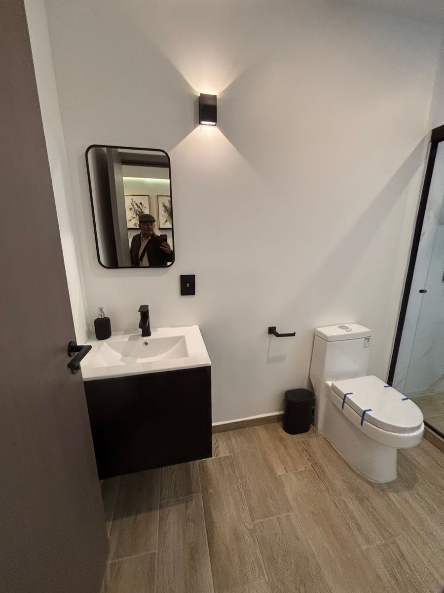 17 de 22: Los muebles del baño.