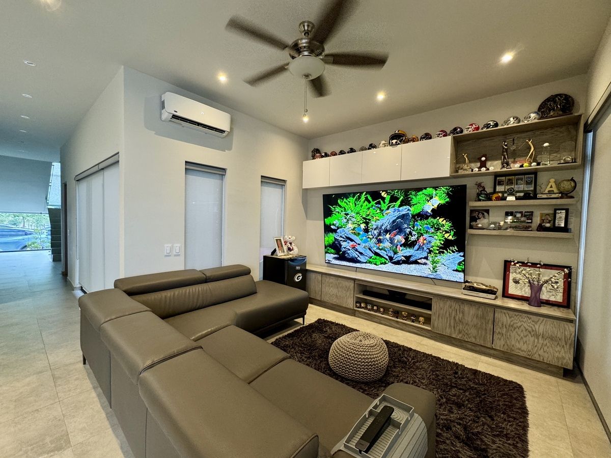 5 de 35: Sala de TV