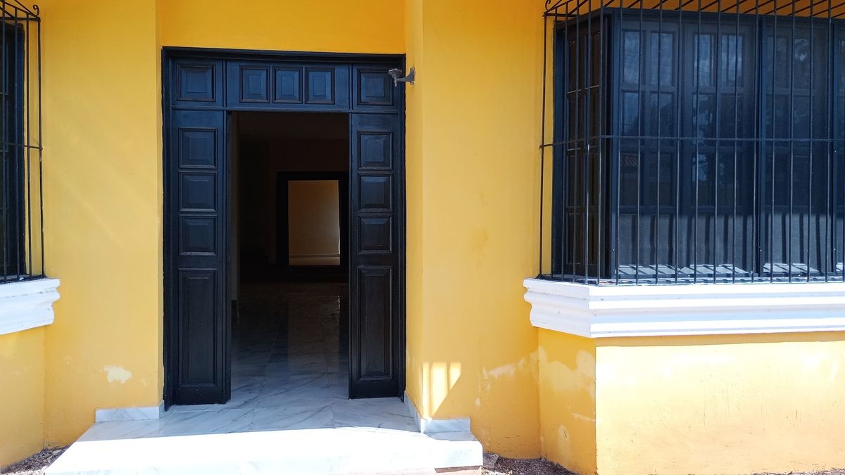 2 de 36: Entrada principal