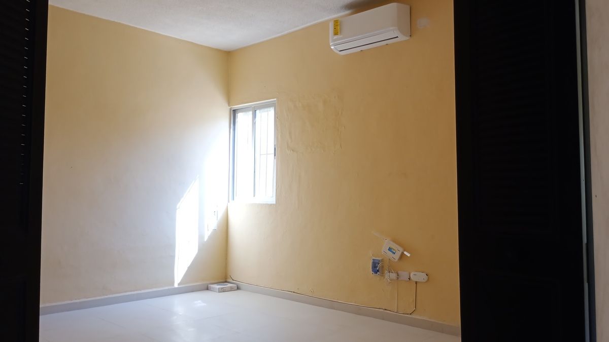 12 de 36: Oficina o Family room