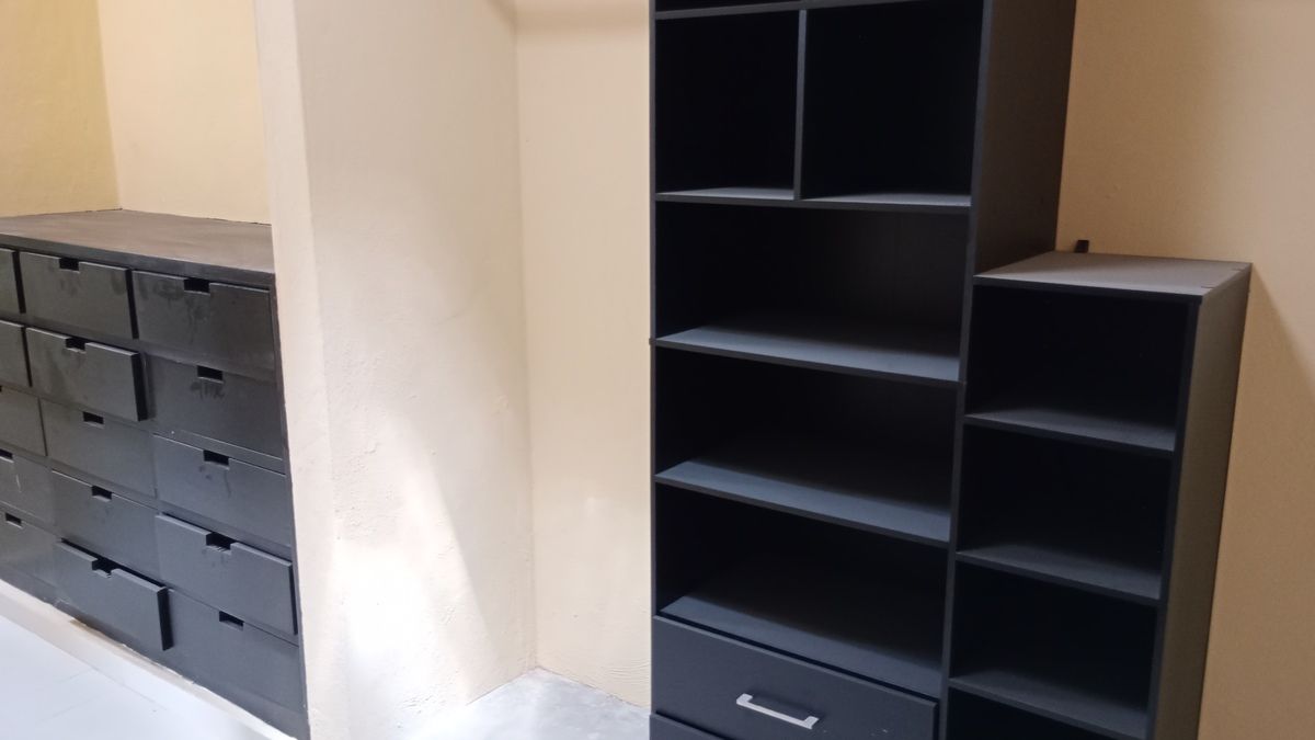 21 de 36: Closet vestidor  de Recámara principal
