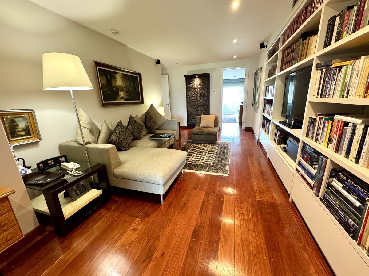 22 de 47: sala de TV