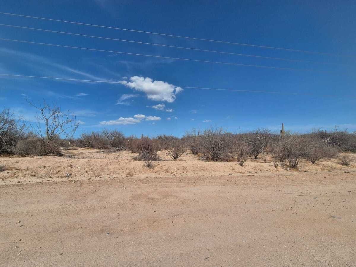 1 de 6: Vista al lote