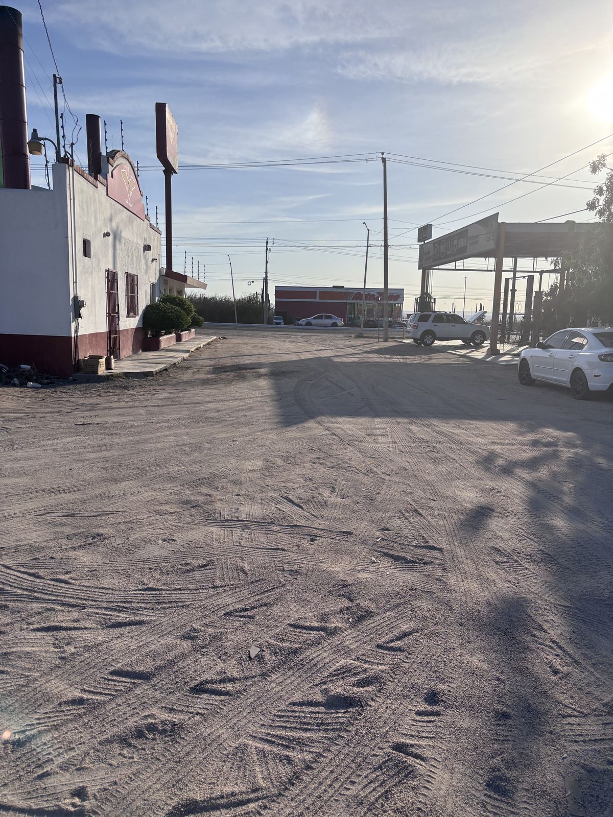 3 de 3: Calle de acceso