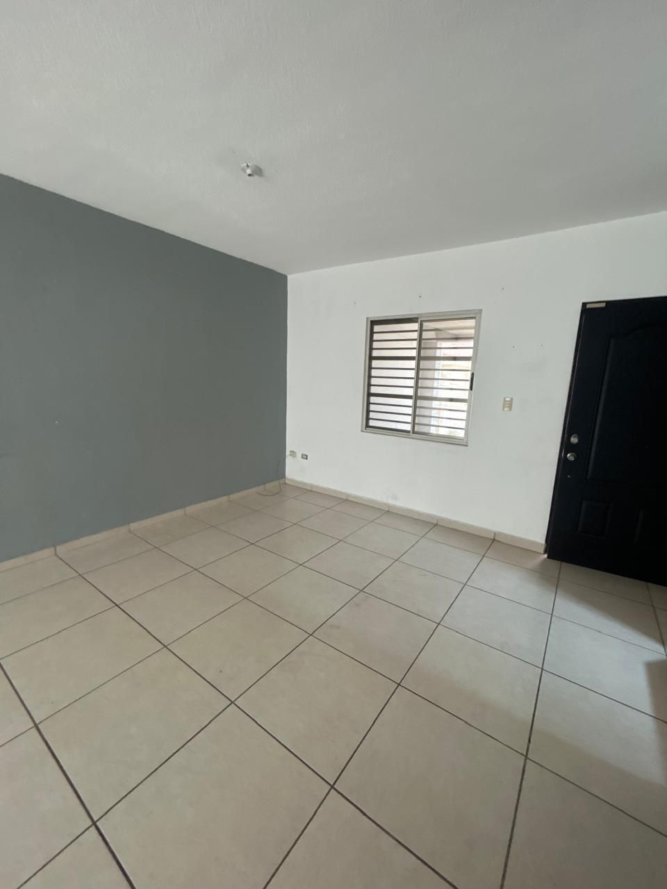 5 of 17: Sala