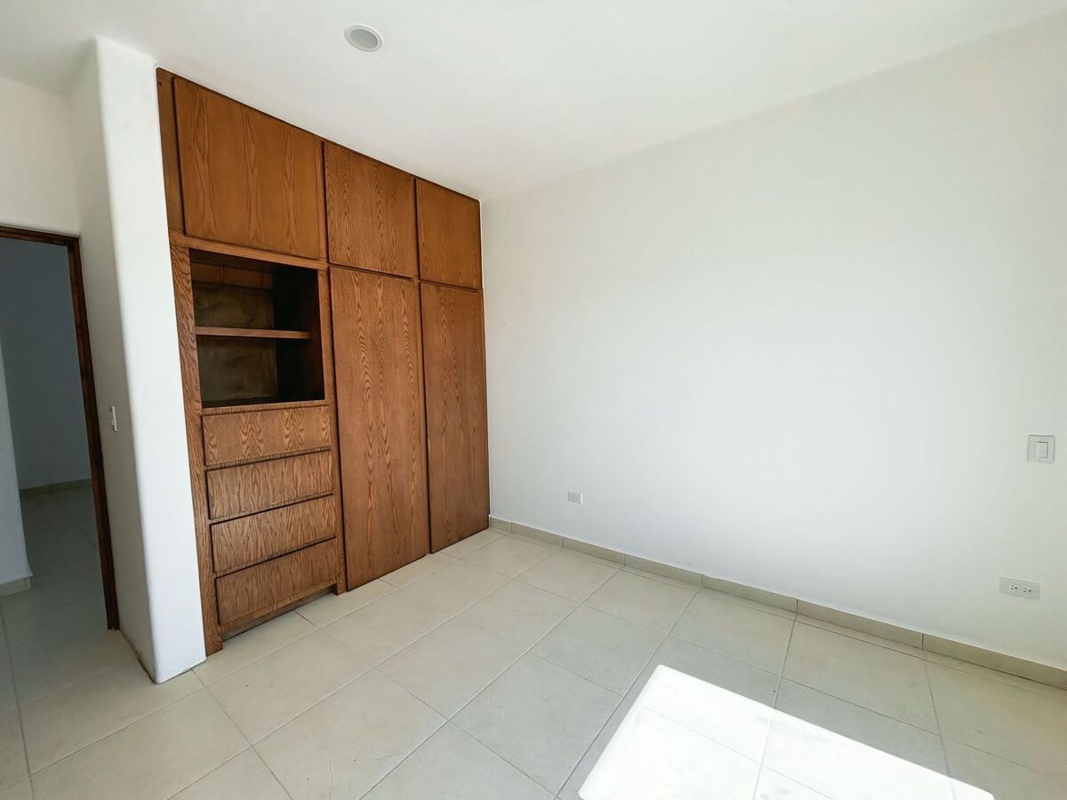 12 de 12: Habitación Junior 2