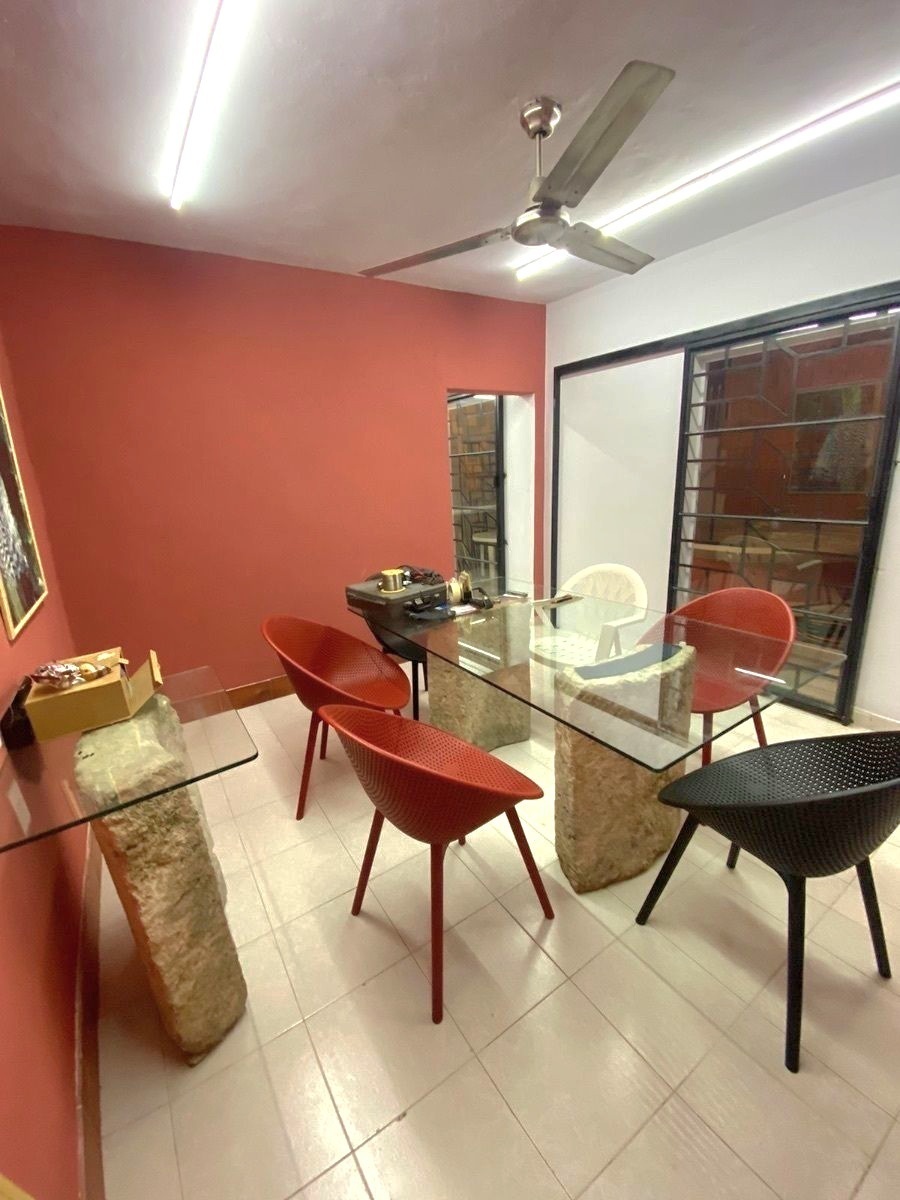 Comedor con salida a terraza.