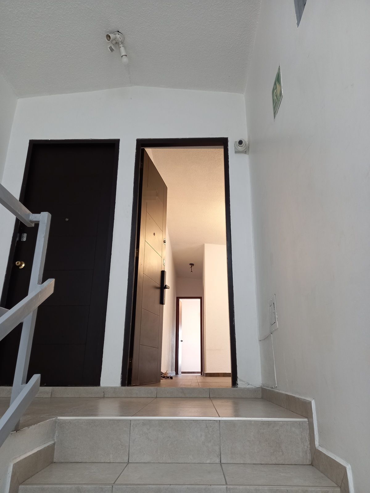 23 de 29: 4° piso por escaleras