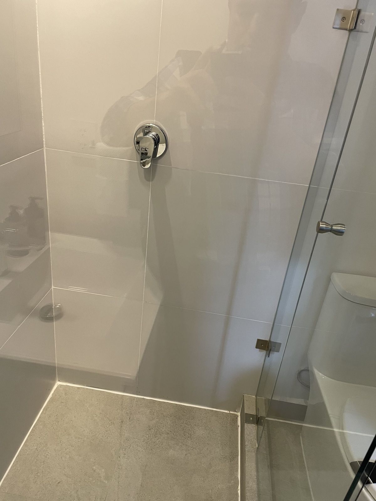 14 of 30: Baño Completo