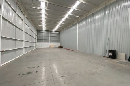 PROL. BERNARDO QUINTANA, BODEGA EN RENTA