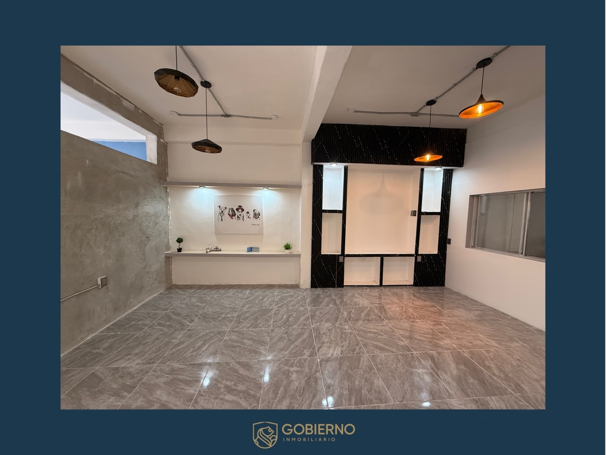 1 of 13: Sala comedor