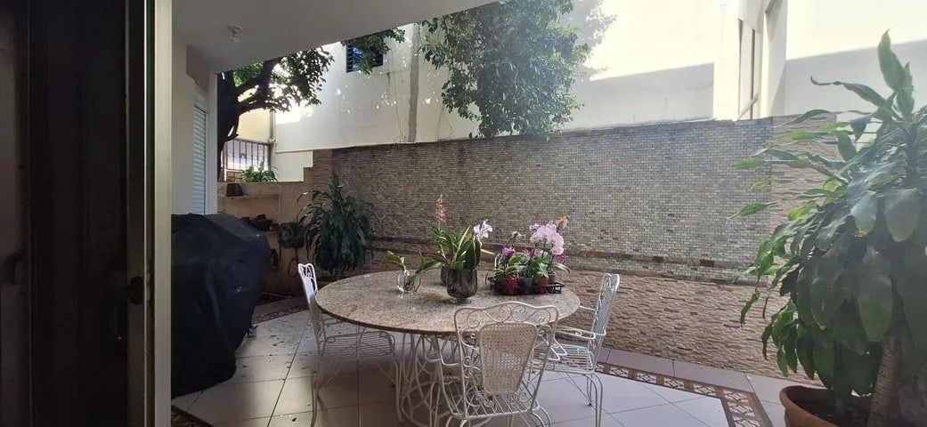 1 de 8