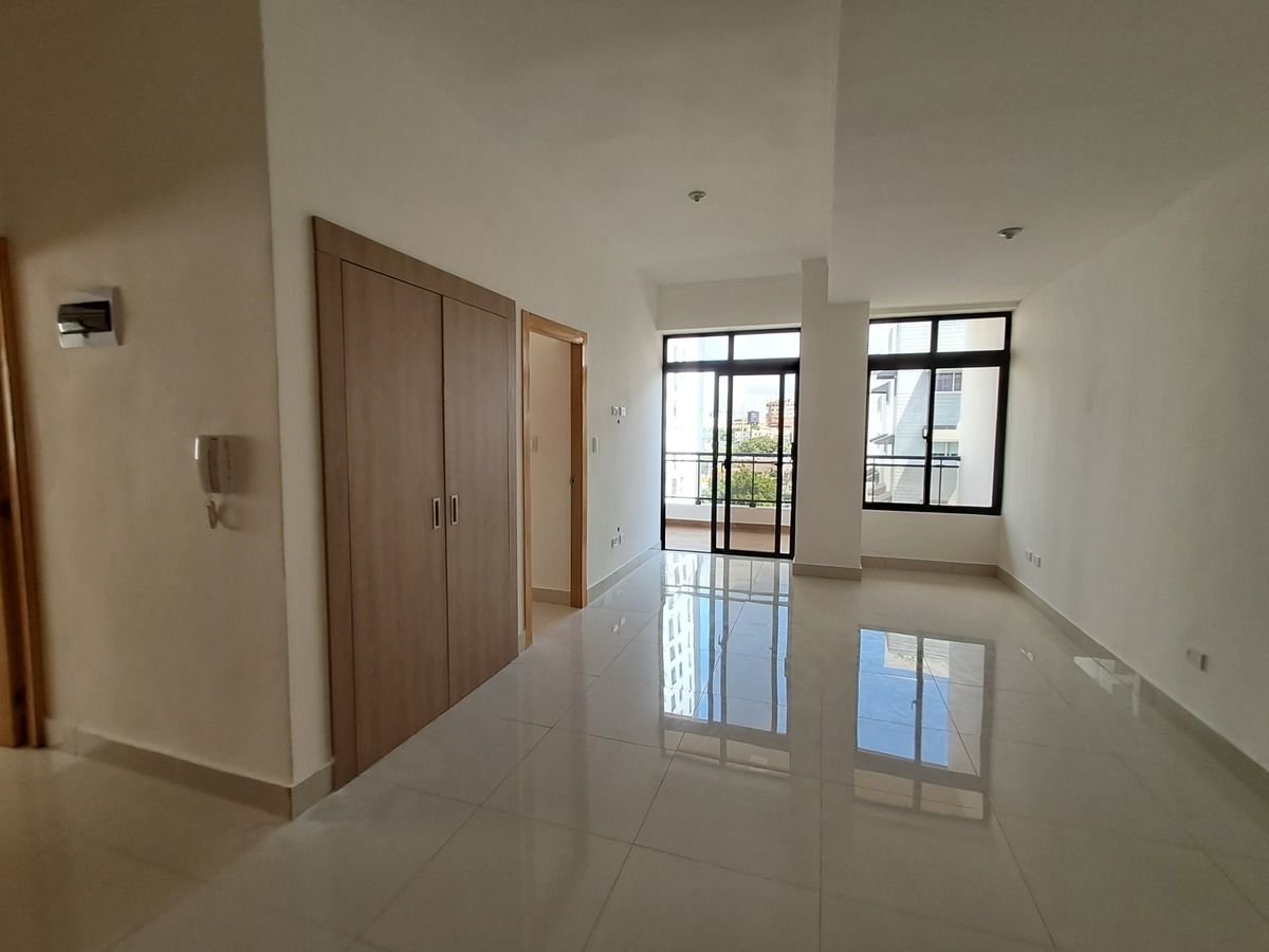 5 de 21: Vista sala comedor balcón