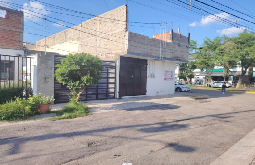 3 de 8