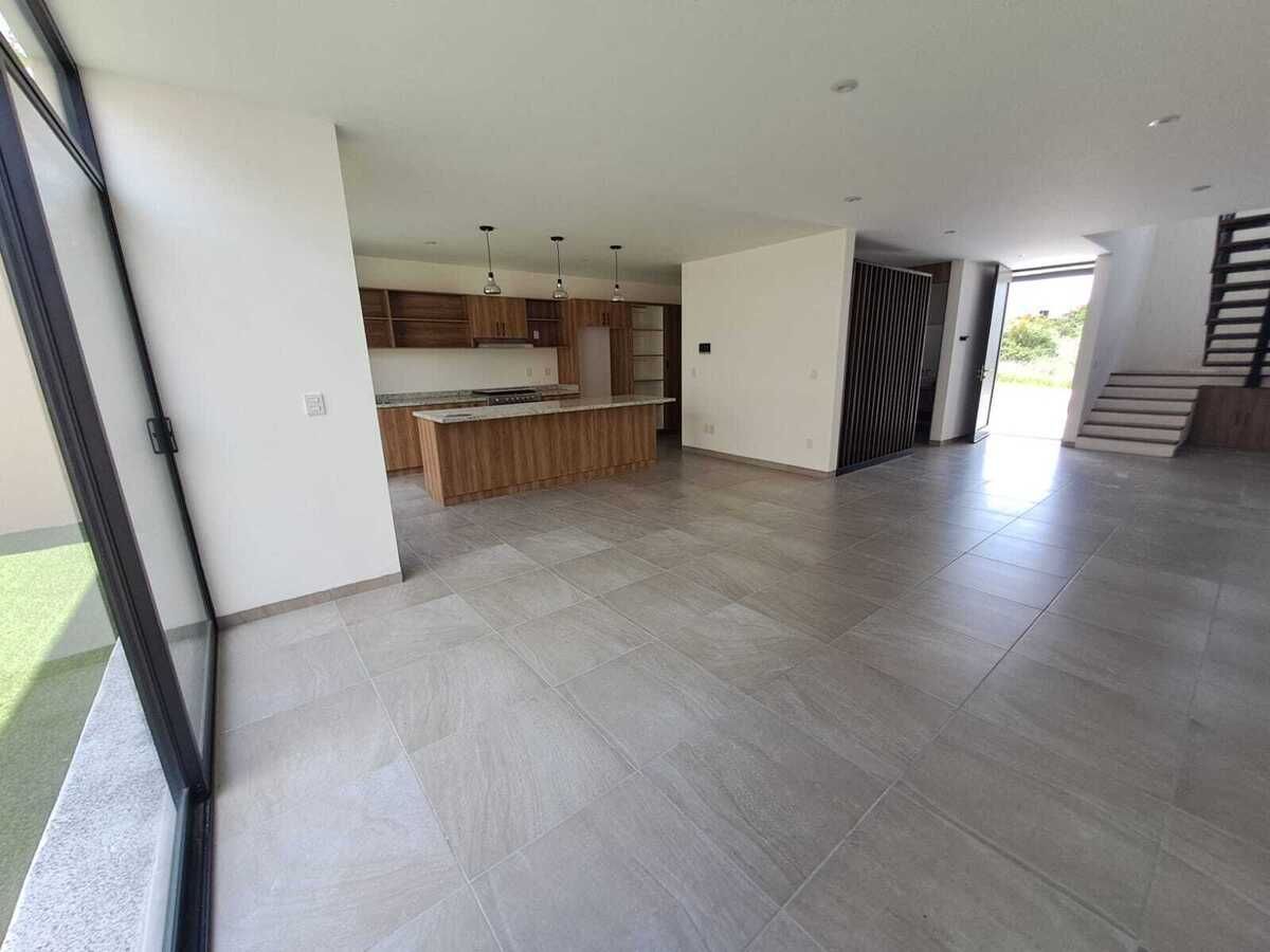 3 de 28: SALA COMEDOR COCINA