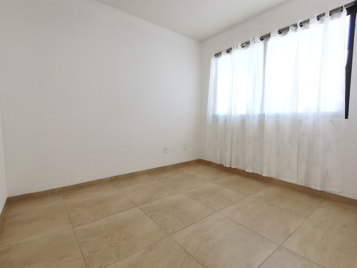 3 de 28