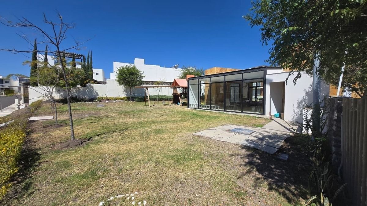 15 de 16: AREA COMUN