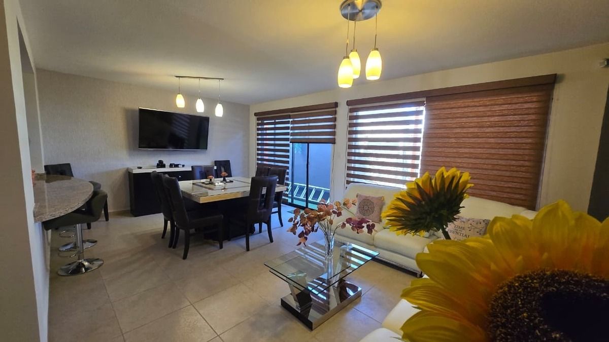 1 de 16: SALA Y COMEDOR