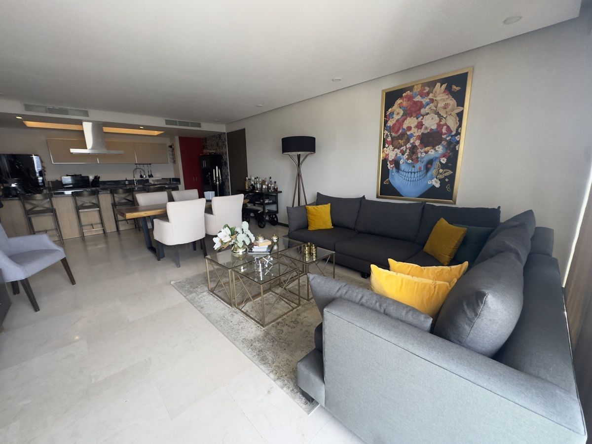 2 de 39: Departamento en Central Park en Venta Sala