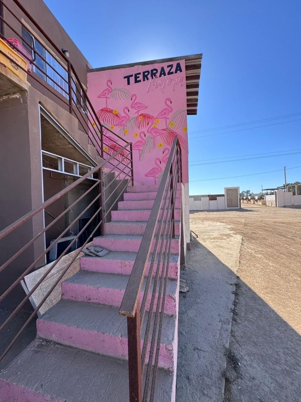 12 of 14: Terraza