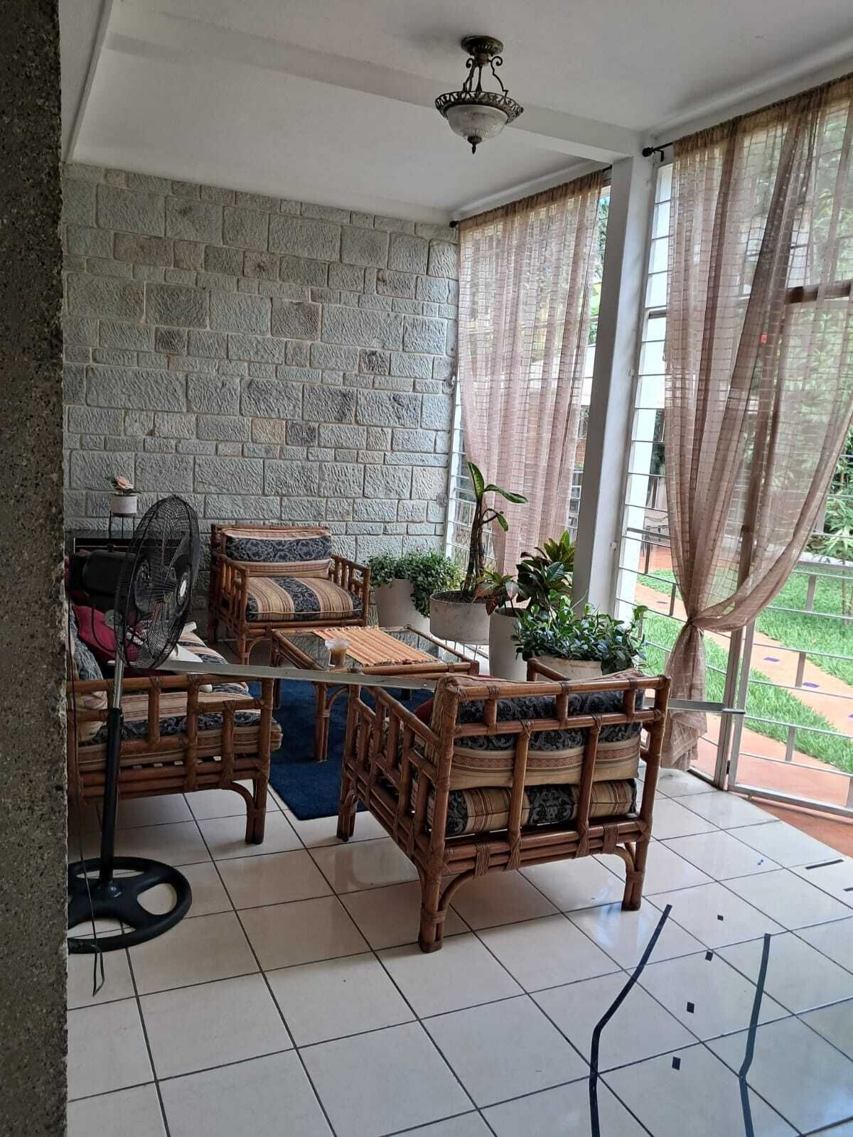 4 de 18