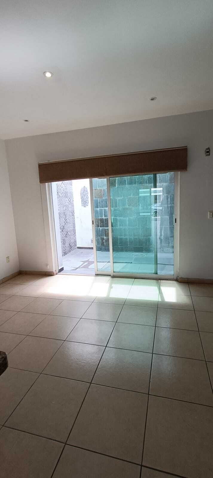 2 de 13: comedor- terraza