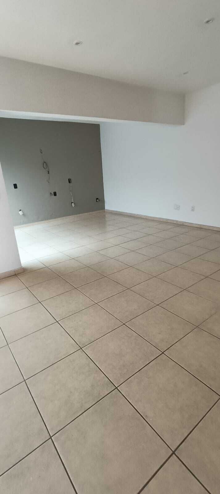 4 de 13: Sala