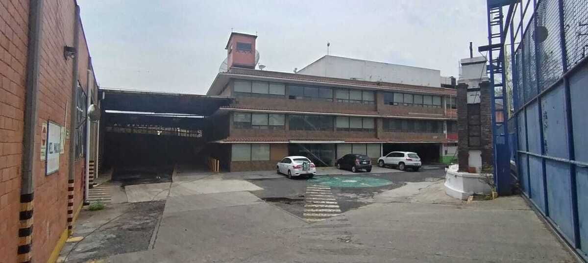 13 de 13: Estacionamiento.