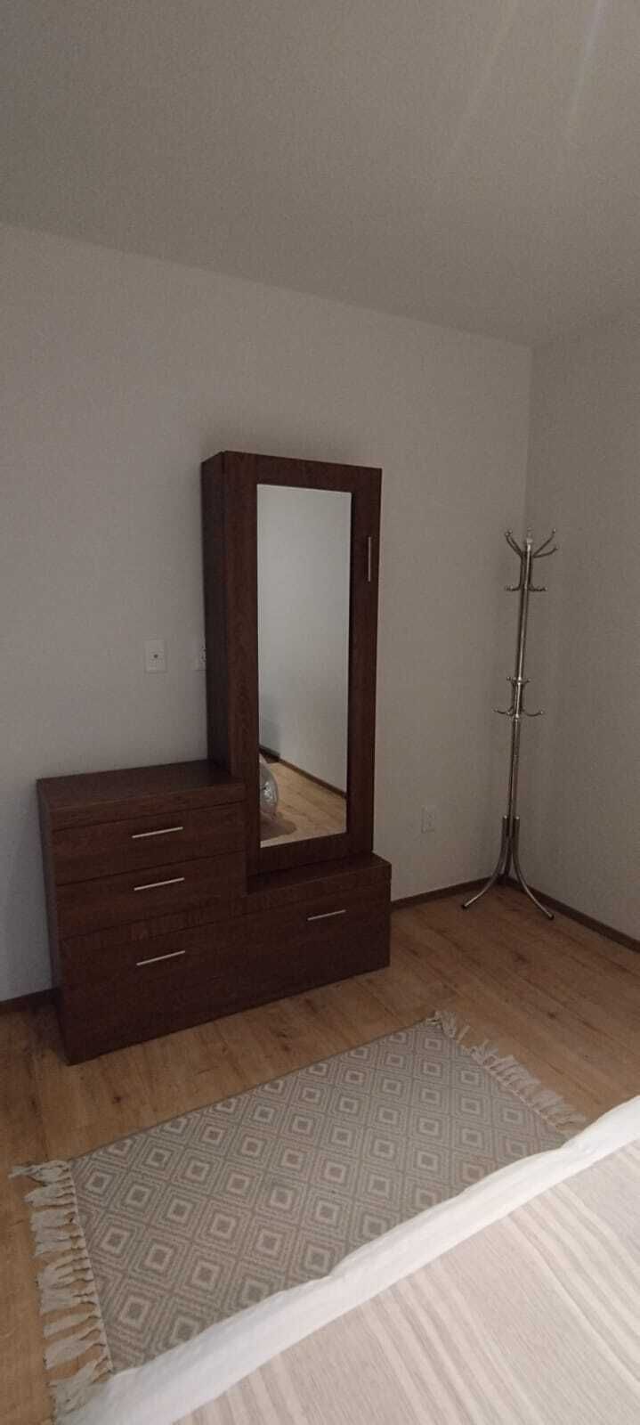 3 de 8