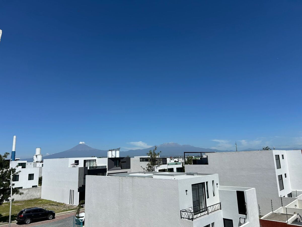 35 de 46: EXCELENTES VISTAS A LOS VOLCANES