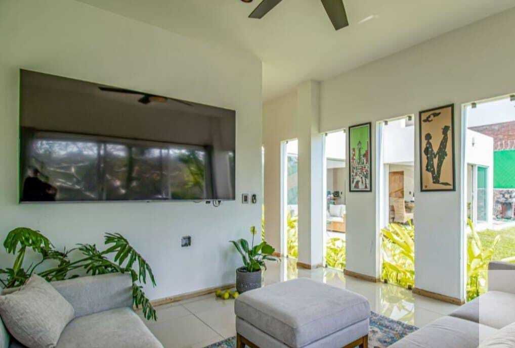 13 de 23: Sala de TV
