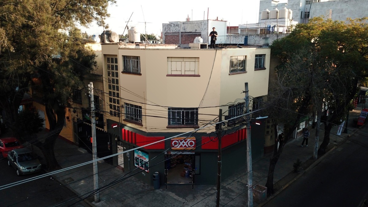 3 de 8