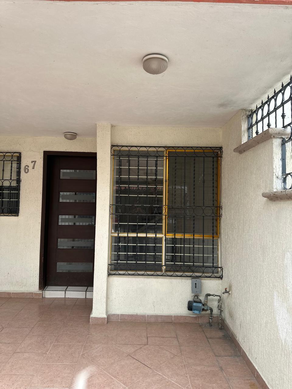 3 de 28