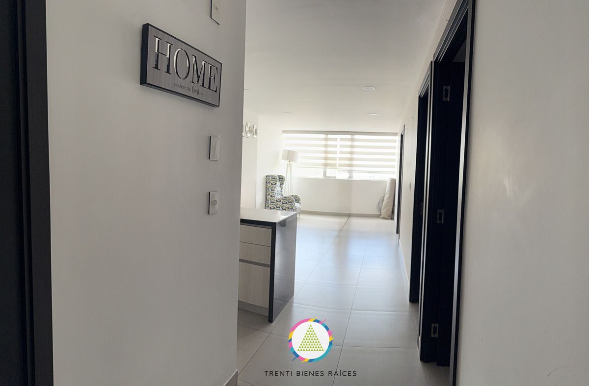 2 de 27: Entrada principal al departamento