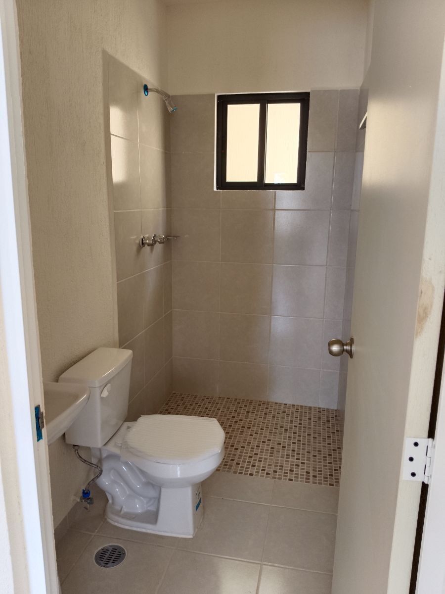 5 de 20: BAÑO COMPLERO