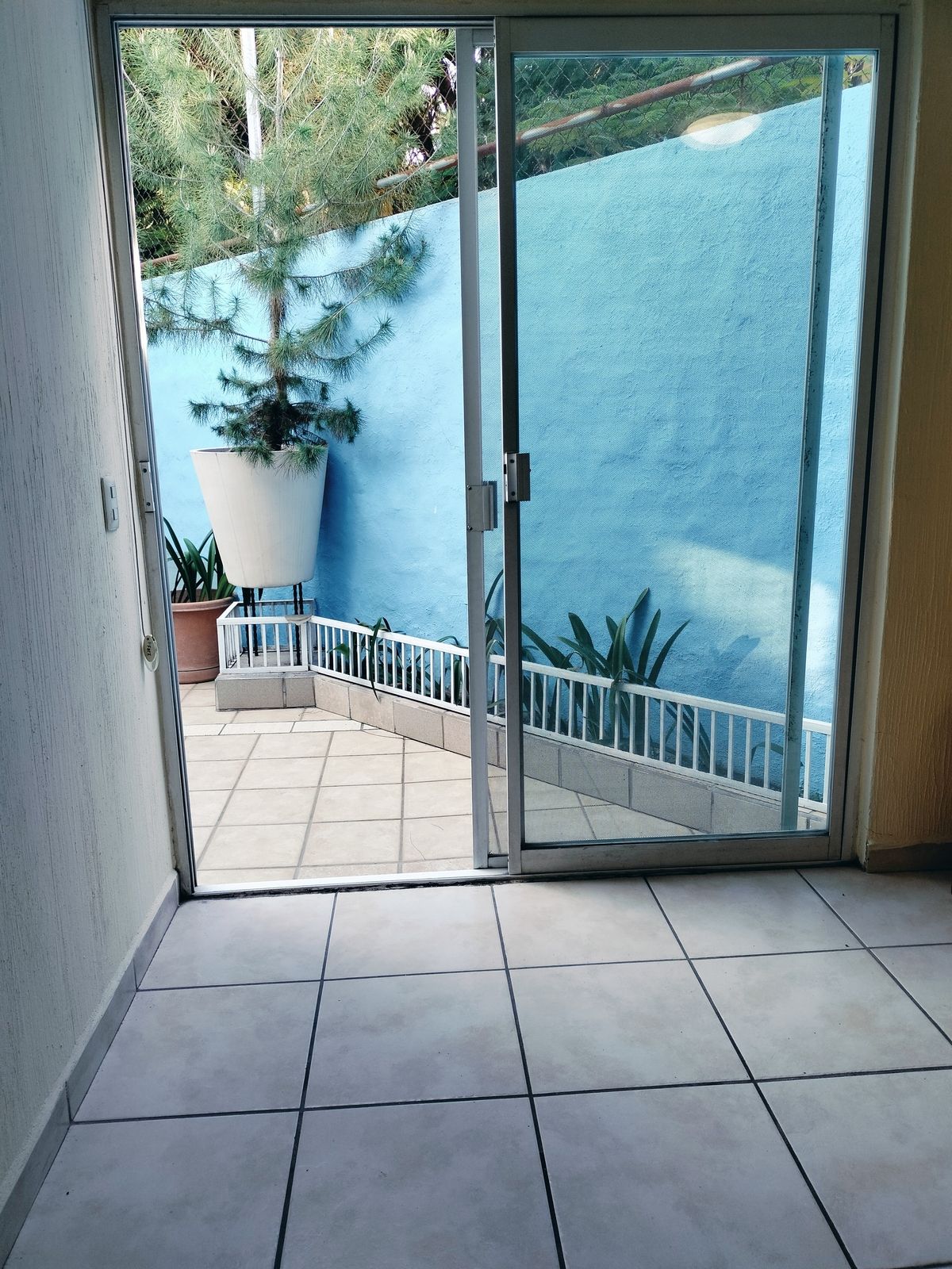 2 de 13: TERRAZA EXCLUSIVA CONECTADA A RECÁMARA