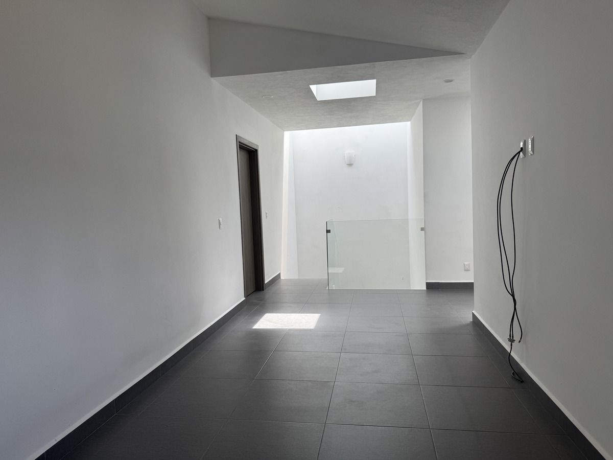 18 de 30: Sala de TV.