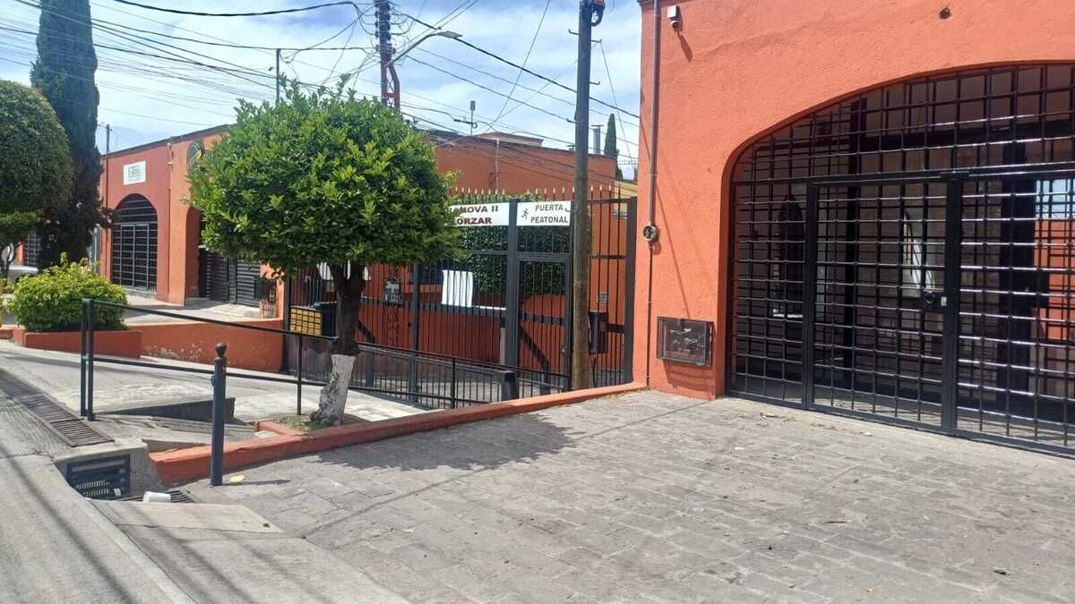 4 de 16
