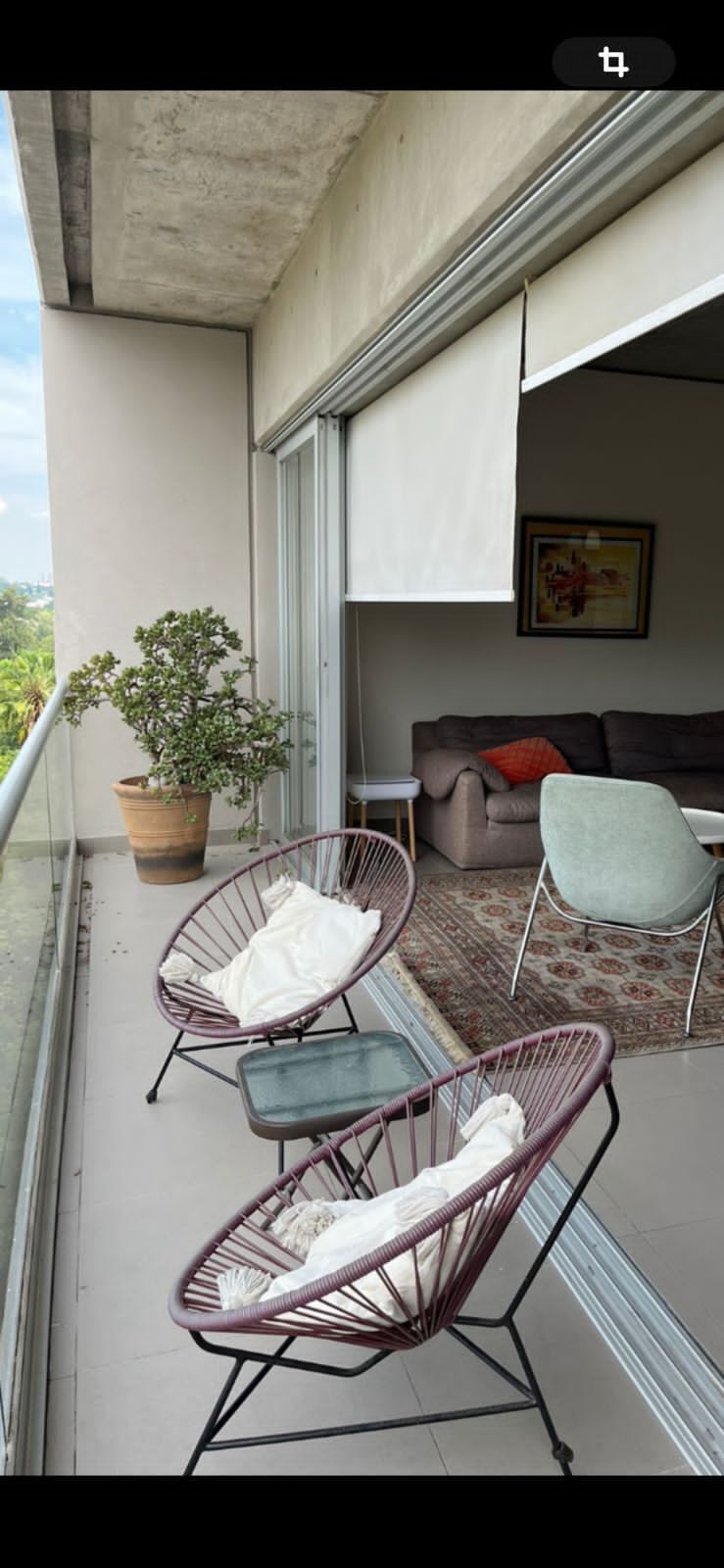 2 de 7: SALA / VISTA DESDE TERRAZA