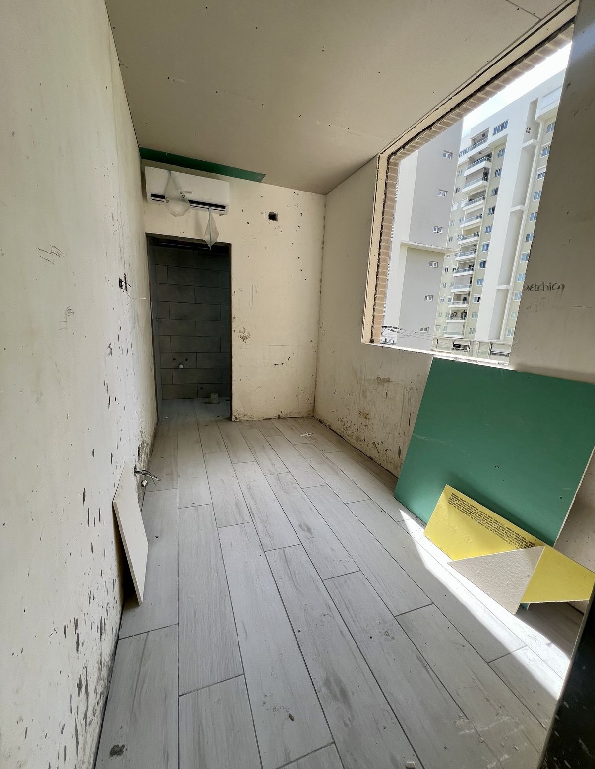 10 de 17: habitación de servicio