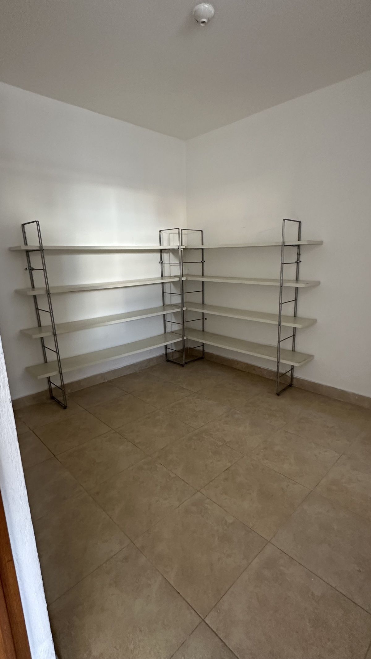 33 de 34: Sótano