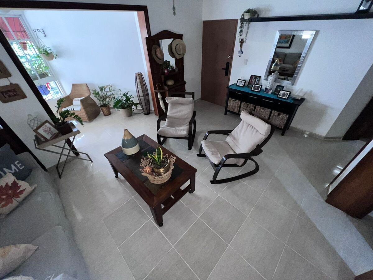 5 de 50: sala separada del comedor