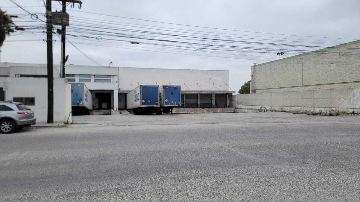 3 de 8: Fachada 3
