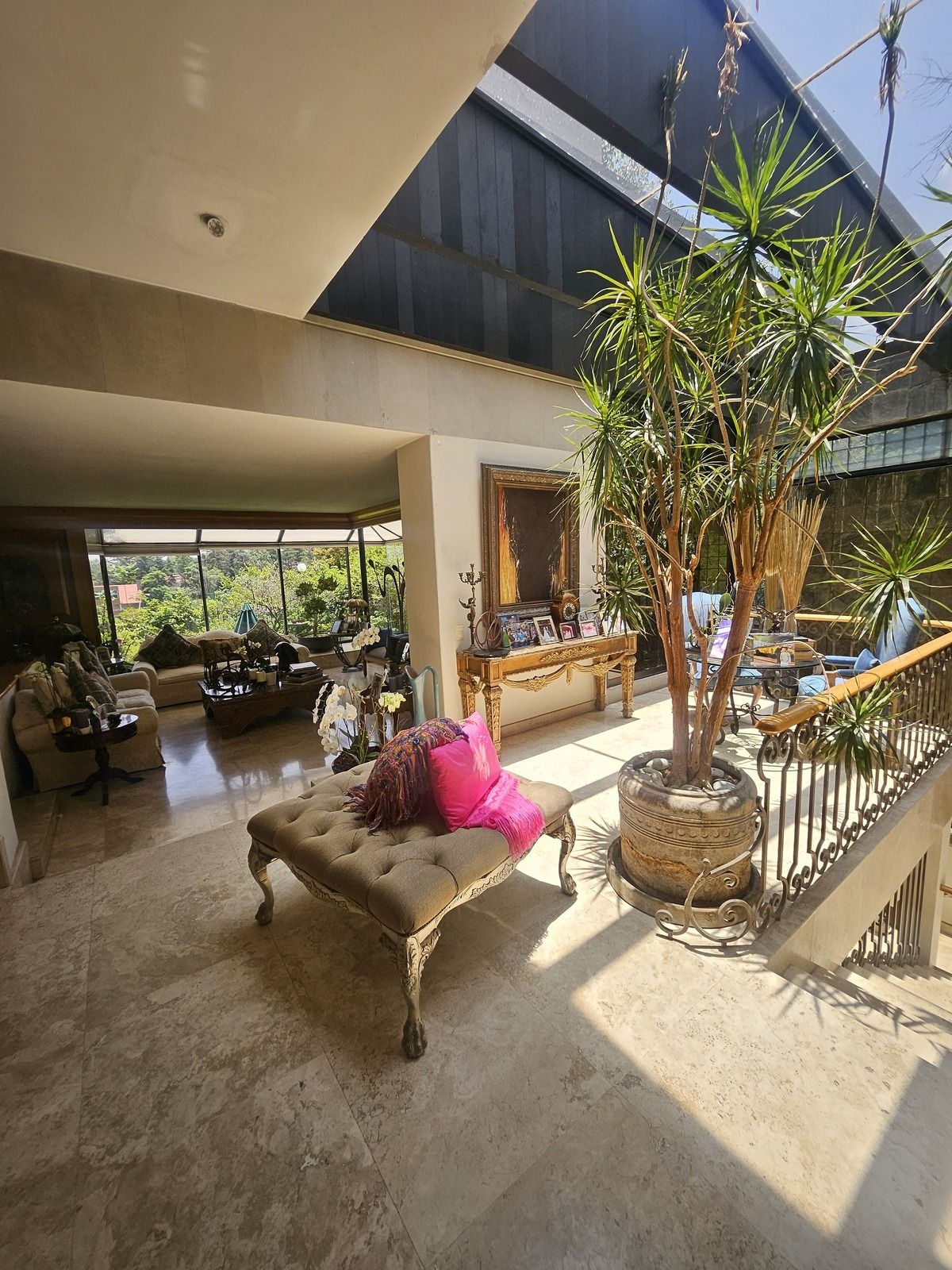 Casa en Venta en Bosque De Ombues con 4 Recámaras, 5 Baños y 1000 Metros Cuadrados