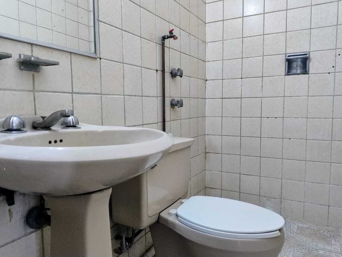 19 de 29: 2 baños completos