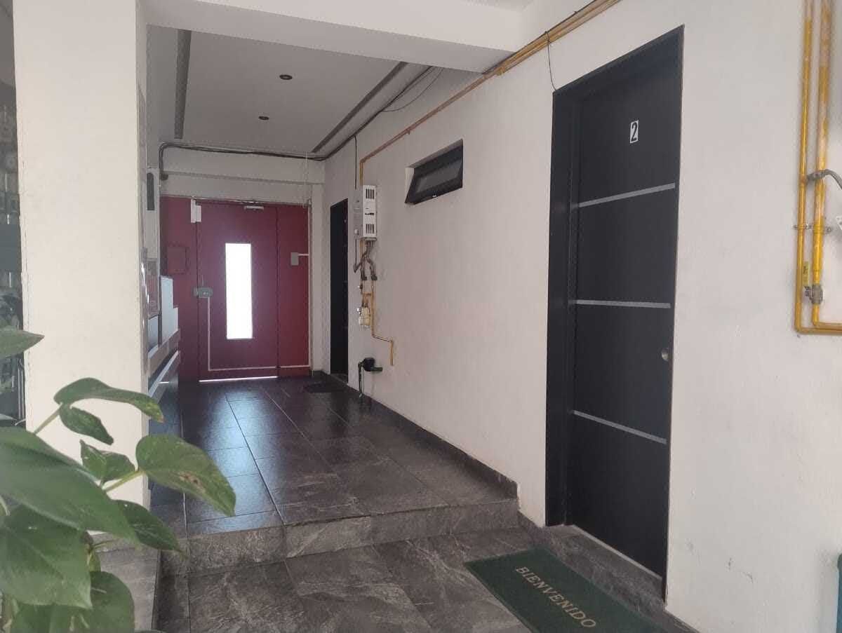 Acceso al edificio vista interna, foto 3 de 22