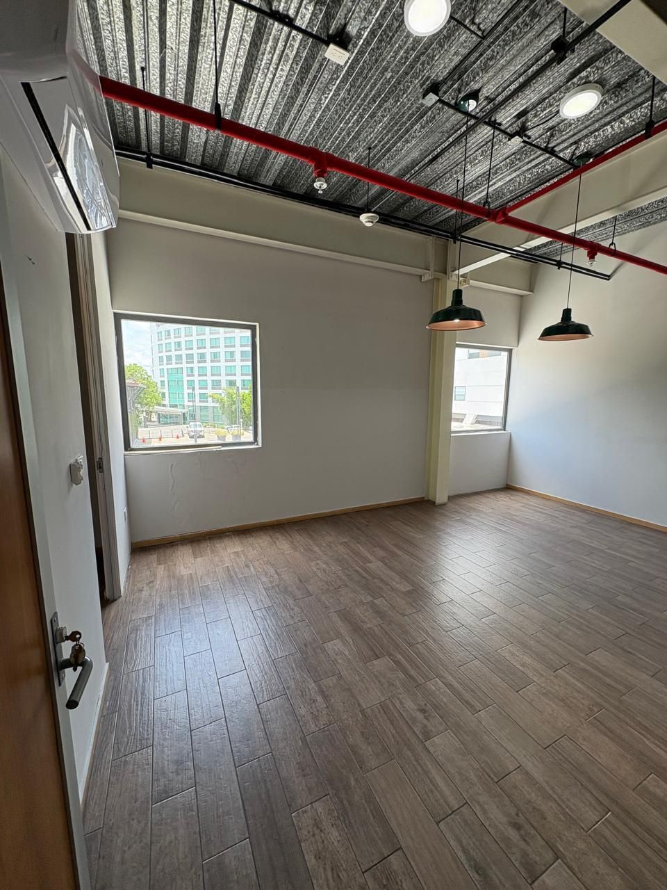 4 de 22: SALA DE REUNIONES