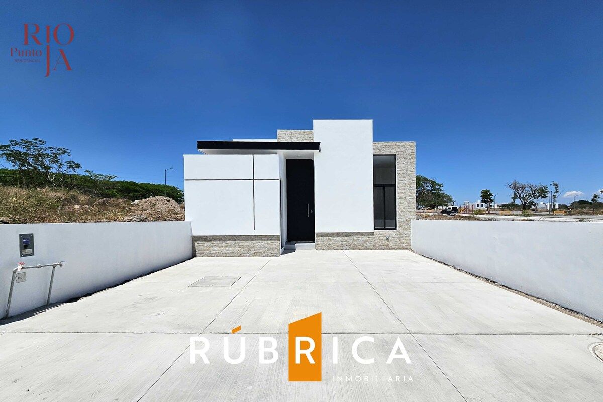 Casa en Venta en Residencial Punto Rioja, Colima.