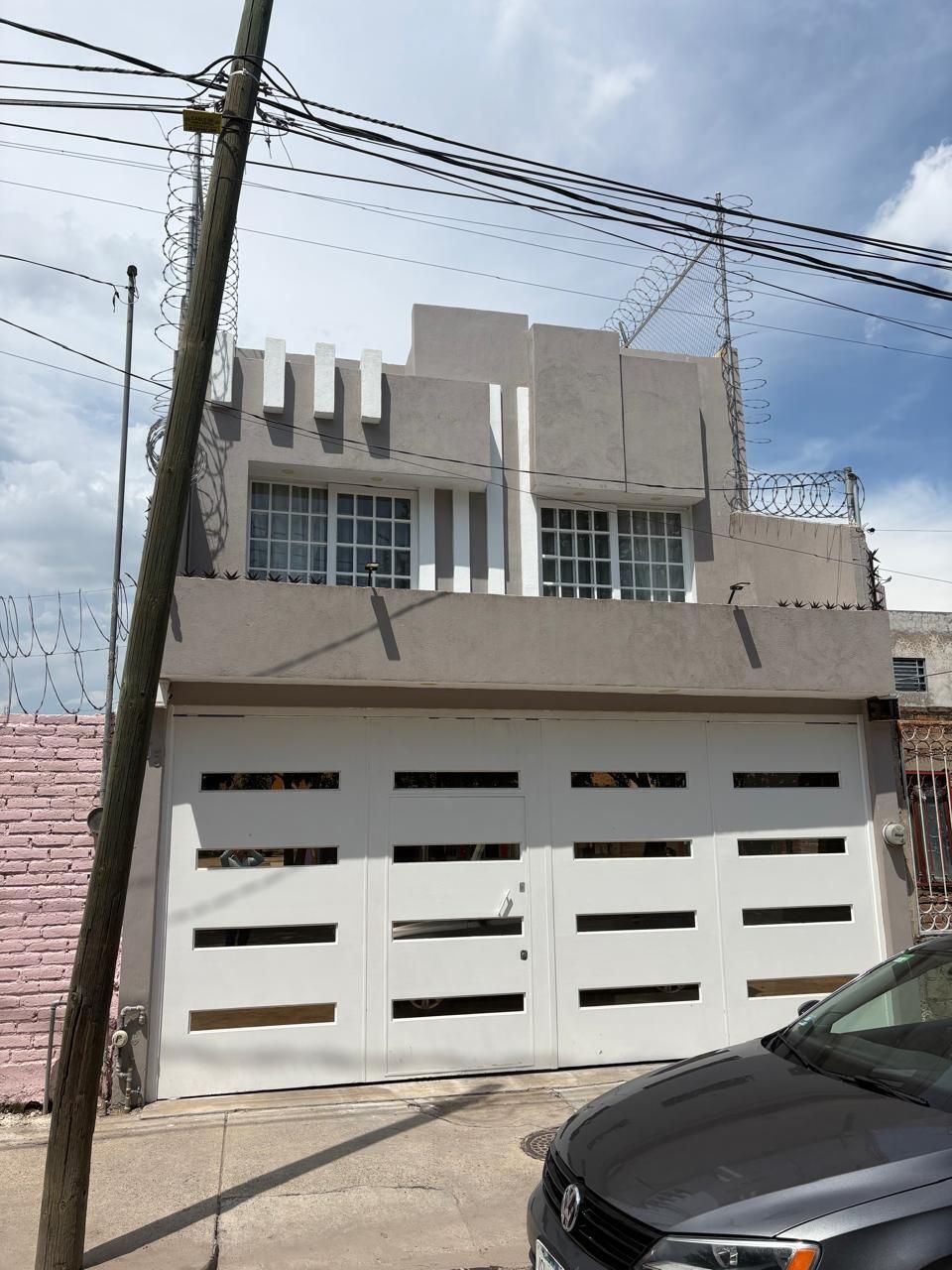 3 of 39: FACHADA