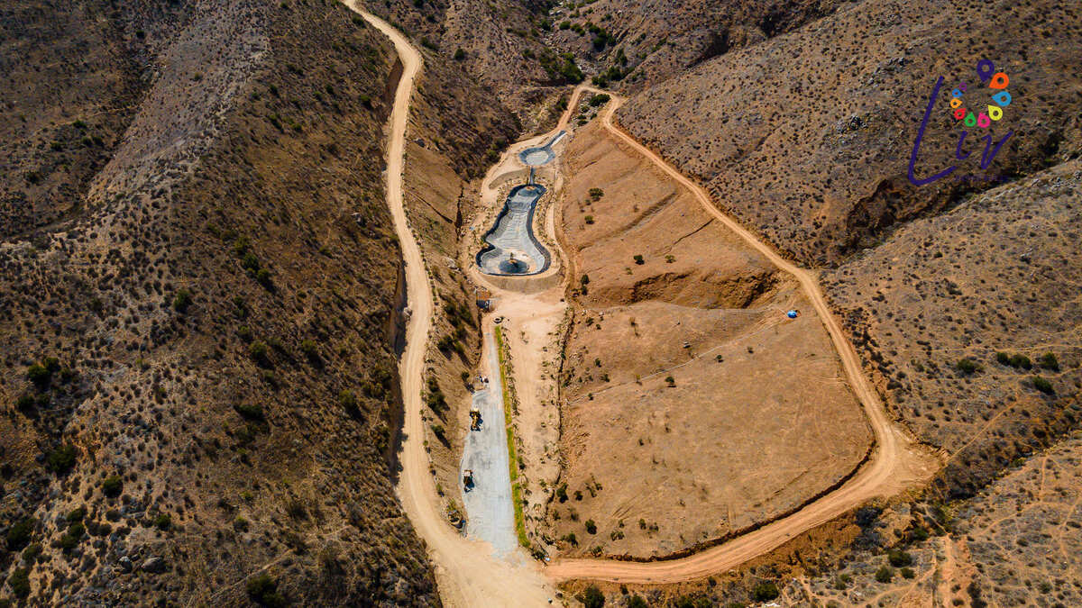 13 of 33: Lago artificial (Avance de obra)